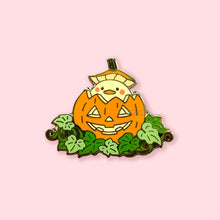 Load image into Gallery viewer, Pumpkin Bird Pin
